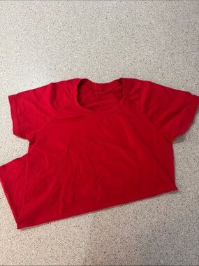 Swiftly Tech Short Sleeve Lulu Size 6  Bright Red Short Sleeve Athletic Tee